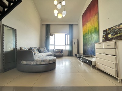 月亮湾 4室2厅1卫 南北 精装