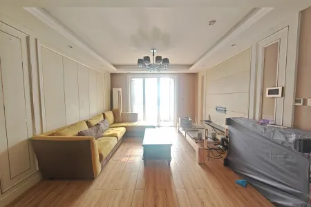 世茂诺沙湾四期 3房2厅2卫 南 精装