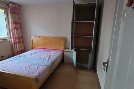 后湾社区 1房1厅1卫 南 精装