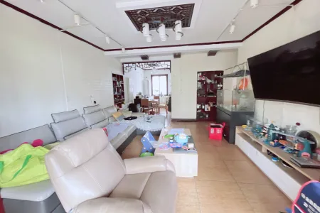 紫金山小区 3室2厅1卫 南 精装