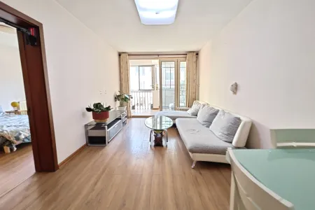 富春花园东区 2室2厅1卫 南 精装