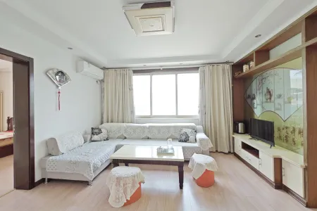 红卫小区 3房2厅1卫 南北 精装