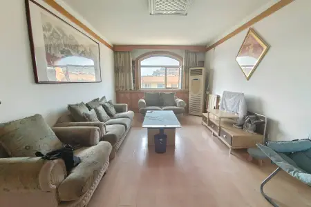 前湾小区 3室1厅1卫南北 精装