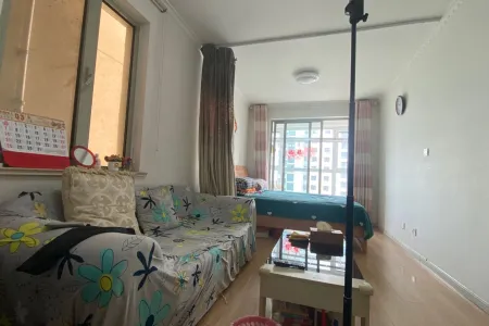 青橙时代 1室1厅1卫南 精装