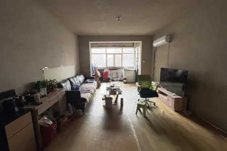 月亮湾 3房2厅1卫 南 毛坯