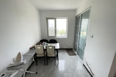 海尔悦湖兰庭三期 3室2厅2卫 南 精装