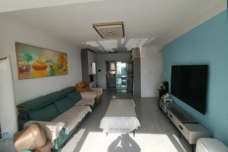 信达金地蓝庭 4房2厅2卫 南 精装