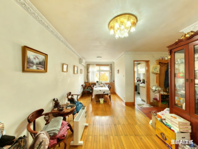 金湖小区 4室1厅1卫 南北 普装