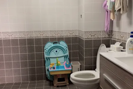 贵信花园 3室2厅2卫南 精装