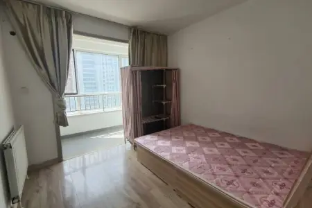 幸福社区 1房1厅1卫 南 精装