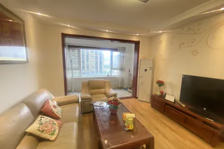 保利海上罗兰 3室2厅1卫南北 精装