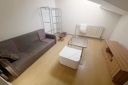 朝阳山社区 2房1厅1卫 南北 精装