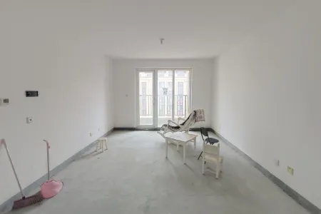 世茂诺沙湾四期 3室2厅2卫南北 毛坯