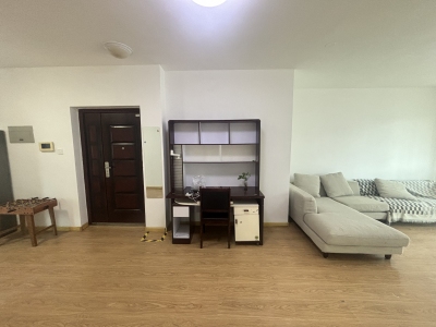 湛园海德公园一号 2室2厅1卫南北 精装