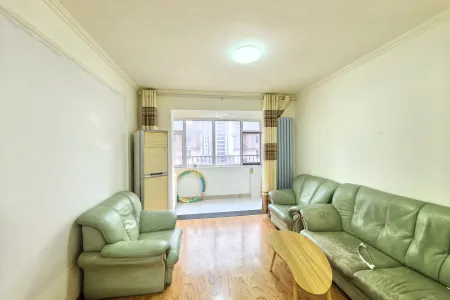 朝阳山社区 2房1厅1卫 南北 简装