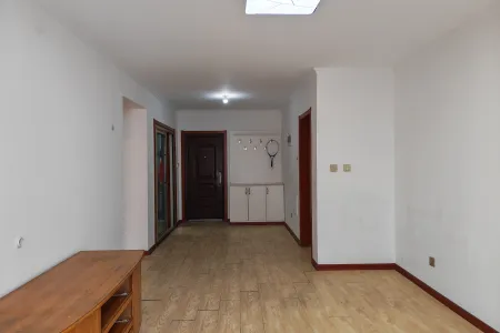 深港城 2房2厅1卫 南北 精装