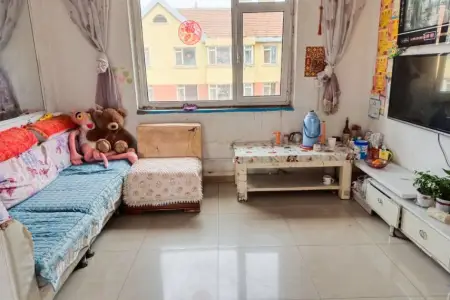 医院附近 3室1厅1卫 南 中装