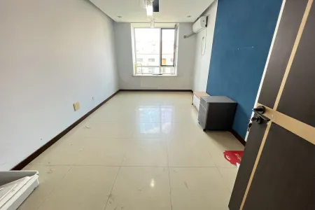 康大风和日丽 5房3厅3卫 南北 中装