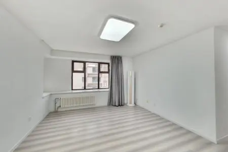 鲁商蓝岸公馆 3房2厅2卫 南北 中装