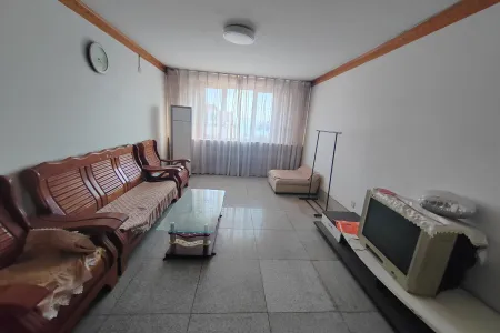 前湾小区 3室1厅1卫 南 简装