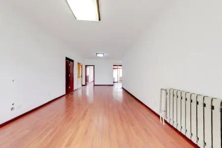 金湖专家公寓 3室2厅2卫 南北 普装