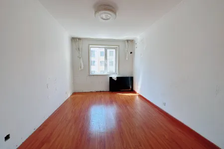 宏盛家园 2室2厅1卫南 精装