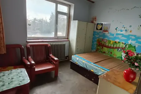 前湾电厂小区 2室2厅1卫南 毛坯