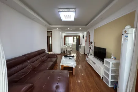 晶城 3室2厅2卫 南北 精装