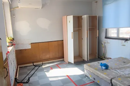 电厂小区 2室1厅1卫南 精装