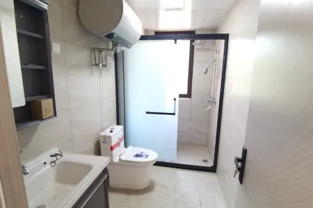 世茂诺沙湾二期 3室2厅2卫南北 精装