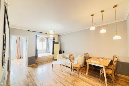 中央国际 2室1厅1卫 南北 