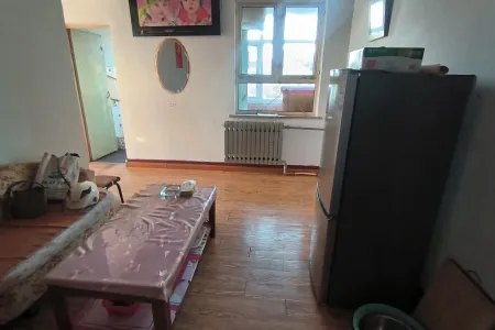 前湾小区 1室1厅1卫 南 普装