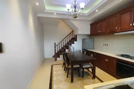 世茂诺沙湾一期 3室2厅2卫 南北 精装