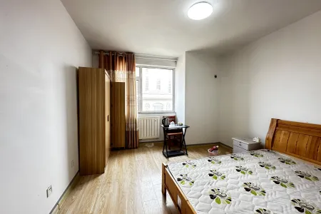 朝阳山社区 3房2厅1卫 南北 精装