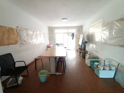 青港公寓 3室2厅2卫 南北 精装