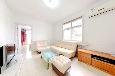 金湖小区 2房1厅1卫 南北 普装