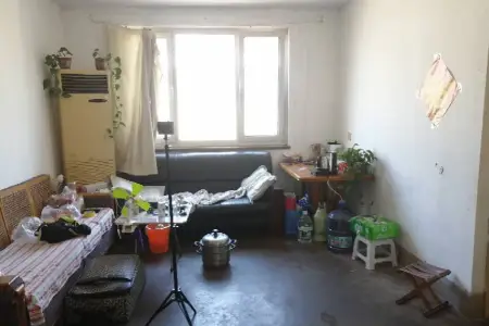 黄岛建安小区 2房1厅1卫 南北 中装