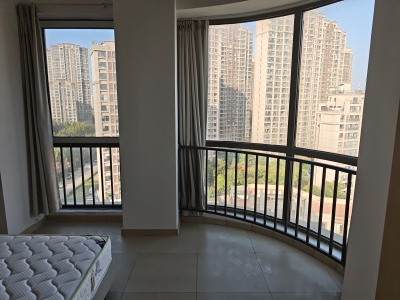 悦湖广场(商住楼)