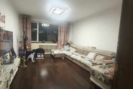 华欧北海花园 3室2厅2卫 南北 精装