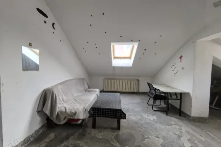 珠山文苑北区 2室2厅1卫 南北 毛坯