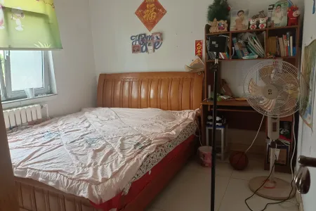 医院附近 3室1厅1卫 南 中装