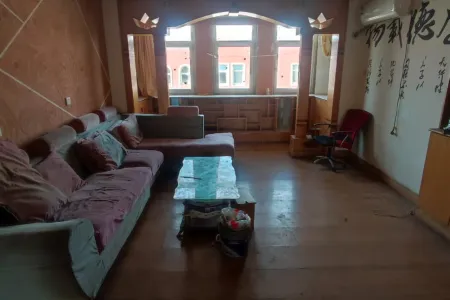 黑山小区 3室1厅1卫 南北 简装