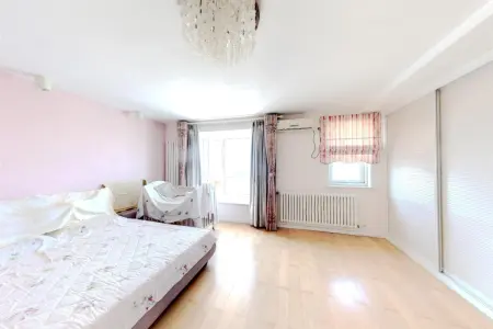 优山美地 3室2厅2卫 南北 