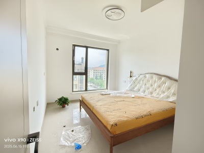 龙湖春江彼岸别墅