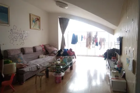 前湾小区 3室2厅1卫南北 精装