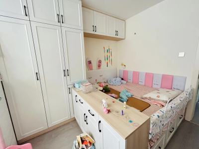 新贵都B区