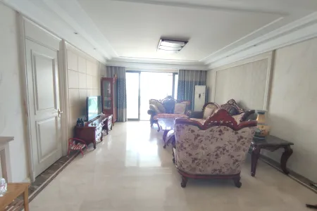 名嘉汇 3室2厅2卫南北 精装