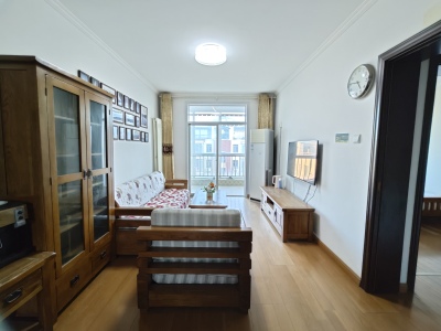 南营小区 4室3厅2卫 南 精装