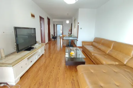 世茂诺沙湾一期 3室2厅2卫南北 精装