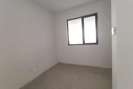 保利海上罗兰 2室2厅1卫南北 毛坯